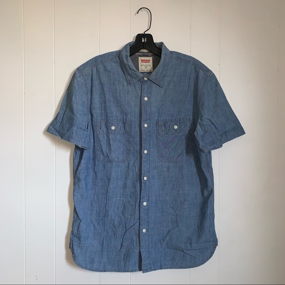 Men’s Levi’s Blue Short-sleeve Chambray Shirt - Picture 1 of 4